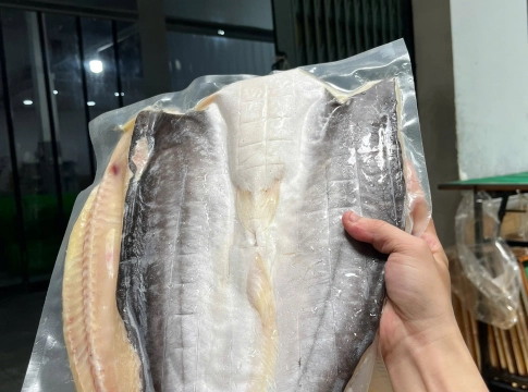 Khô cá dứa gửi đi Mỹ