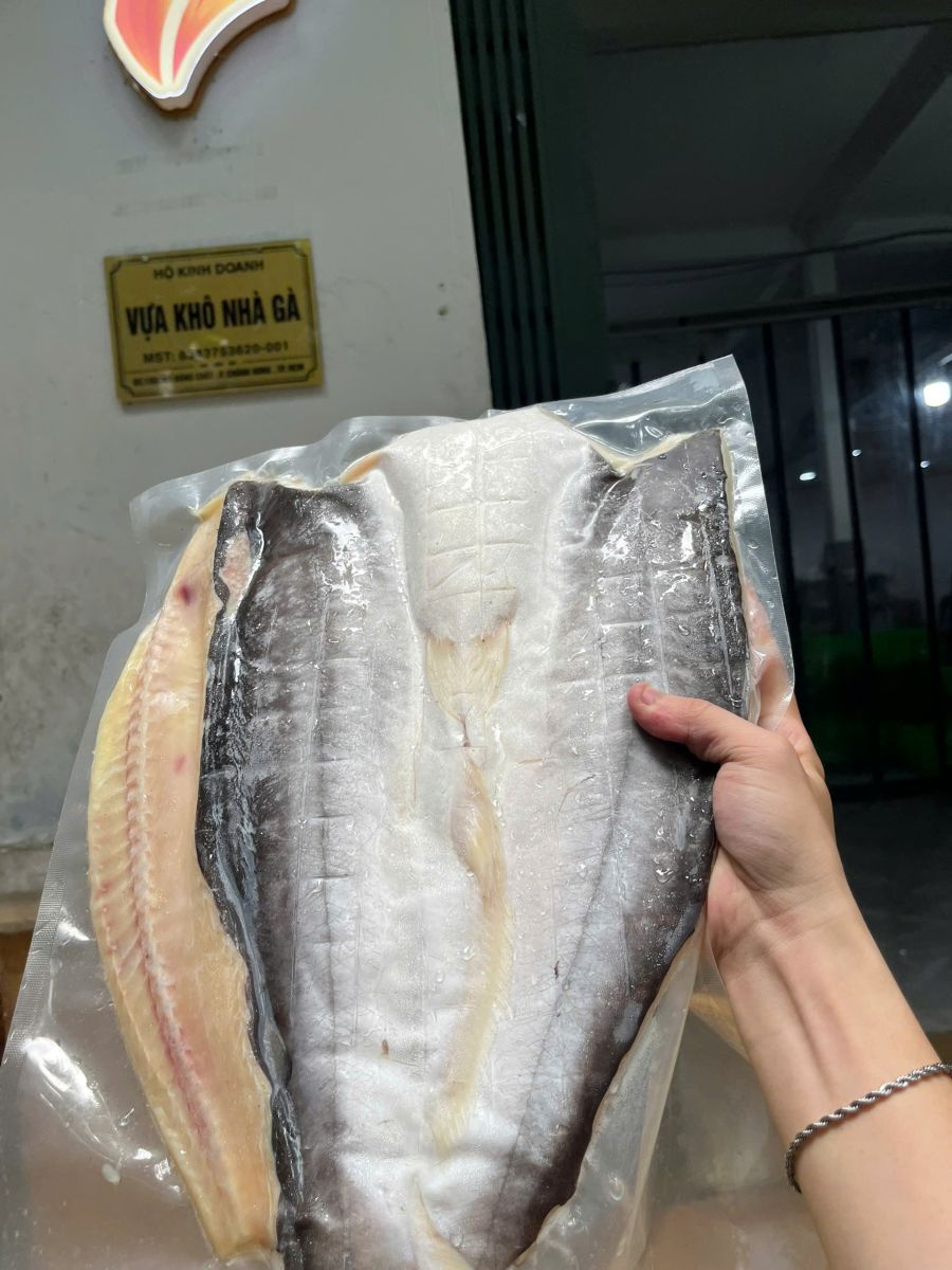 Khô cá dứa