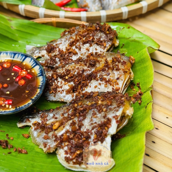 Khô Cá Chim Tỏi Sả Ớt