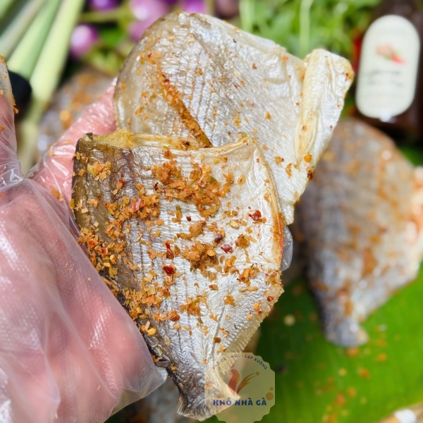 Khô Cá Chim Tỏi Sả Ớt