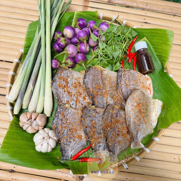 Khô Cá Chim Tỏi Sả Ớt